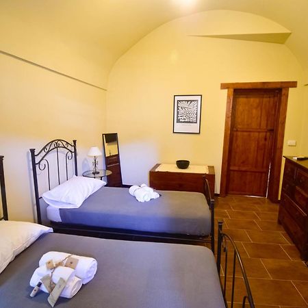 Domum In Petra Casa Nella Roccia Self Check - In Βίλα Μόντικα Εξωτερικό φωτογραφία