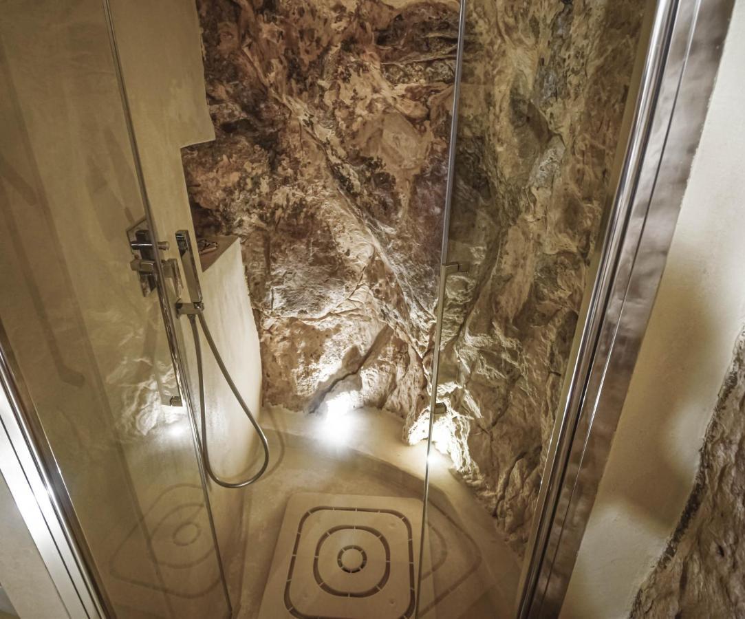 Domum In Petra Casa Nella Roccia Self Check - In Βίλα Μόντικα Εξωτερικό φωτογραφία