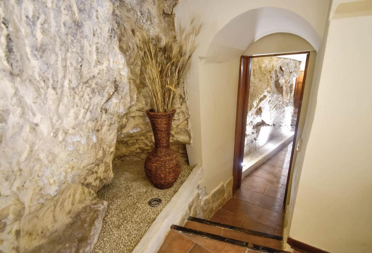Domum In Petra Casa Nella Roccia Self Check - In Βίλα Μόντικα Εξωτερικό φωτογραφία