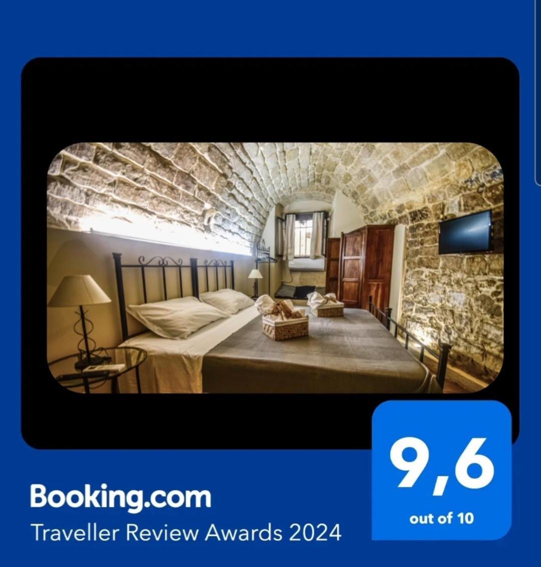 Domum In Petra Casa Nella Roccia Self Check - In Βίλα Μόντικα Εξωτερικό φωτογραφία