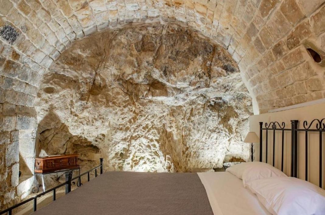 Domum In Petra Casa Nella Roccia Self Check - In Βίλα Μόντικα Εξωτερικό φωτογραφία